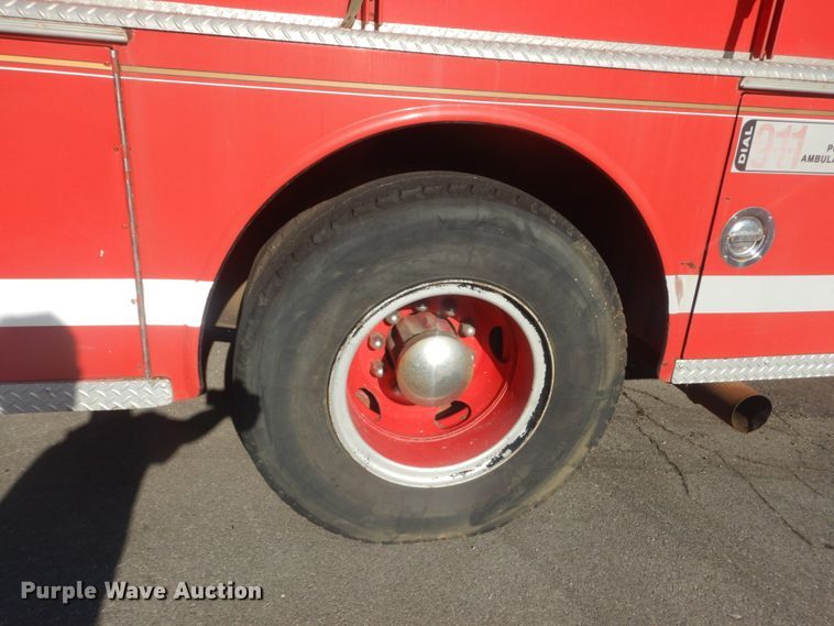 image for item JG9106 1976 American Lafrance  pumper fire truck