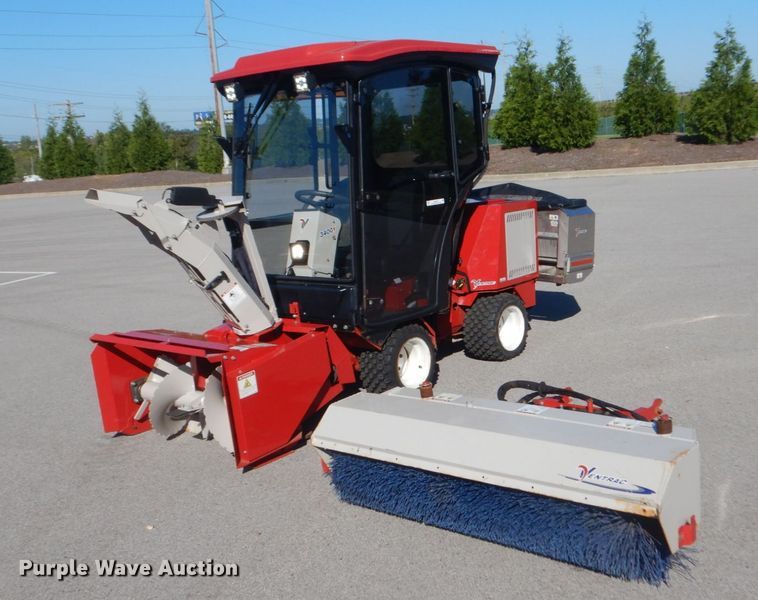 image for item JG9170 2015 Ventrac 3400Y  compact tractor