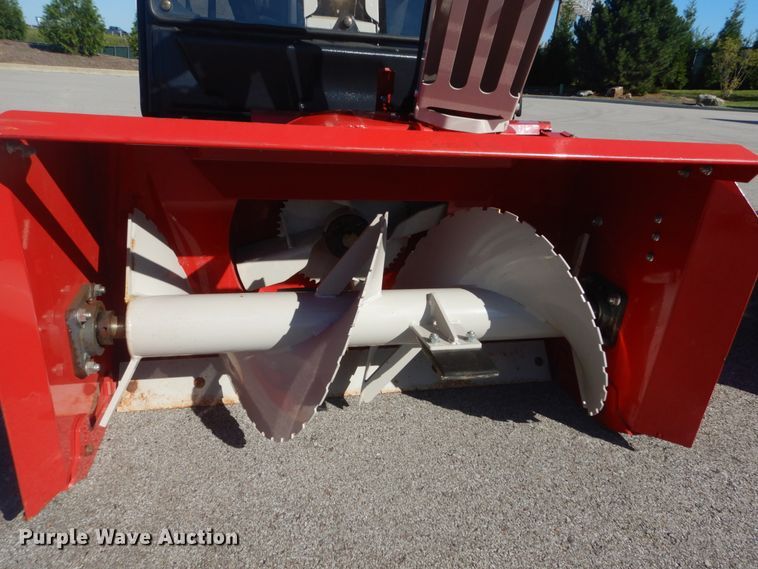 image for item JG9170 2015 Ventrac 3400Y  compact tractor