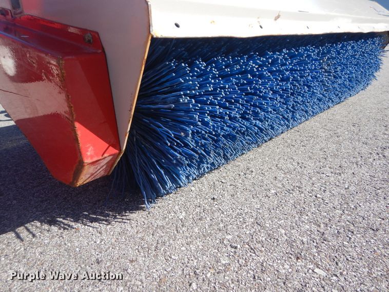 image for item JG9170 2015 Ventrac 3400Y  compact tractor