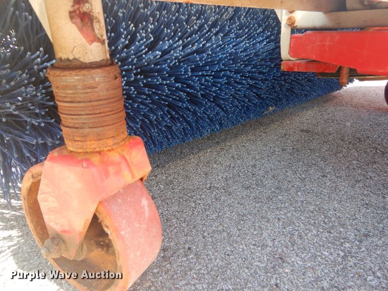 image for item JG9170 2015 Ventrac 3400Y  compact tractor