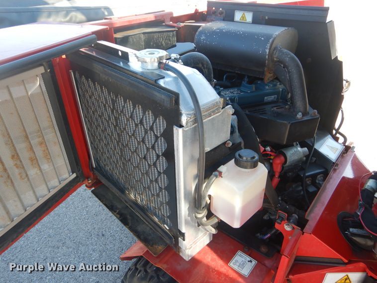 image for item JG9170 2015 Ventrac 3400Y  compact tractor