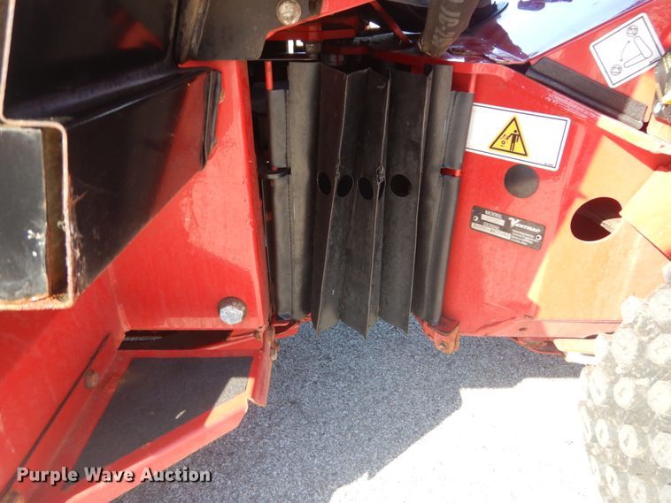 image for item JG9170 2015 Ventrac 3400Y  compact tractor