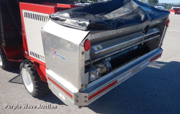 image for item JG9170 2015 Ventrac 3400Y  compact tractor