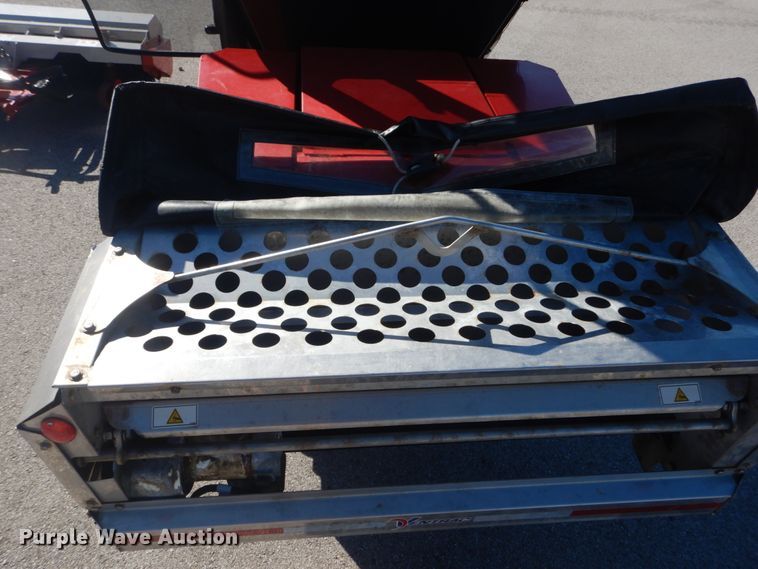 image for item JG9170 2015 Ventrac 3400Y  compact tractor