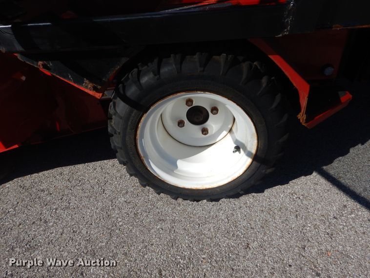 image for item JG9170 2015 Ventrac 3400Y  compact tractor