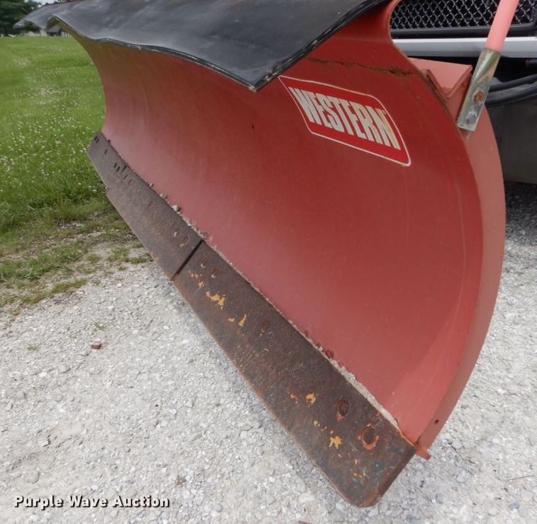 image for item JI9606 2009 GMC C5500  dump truck