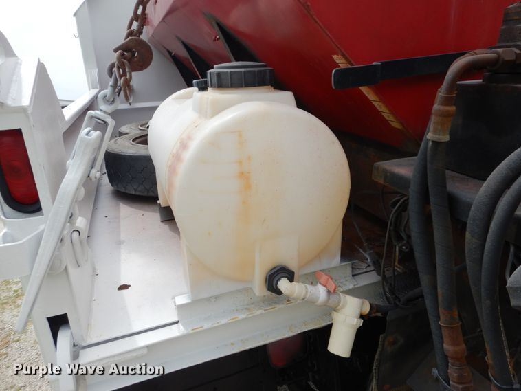 image for item JI9606 2009 GMC C5500  dump truck