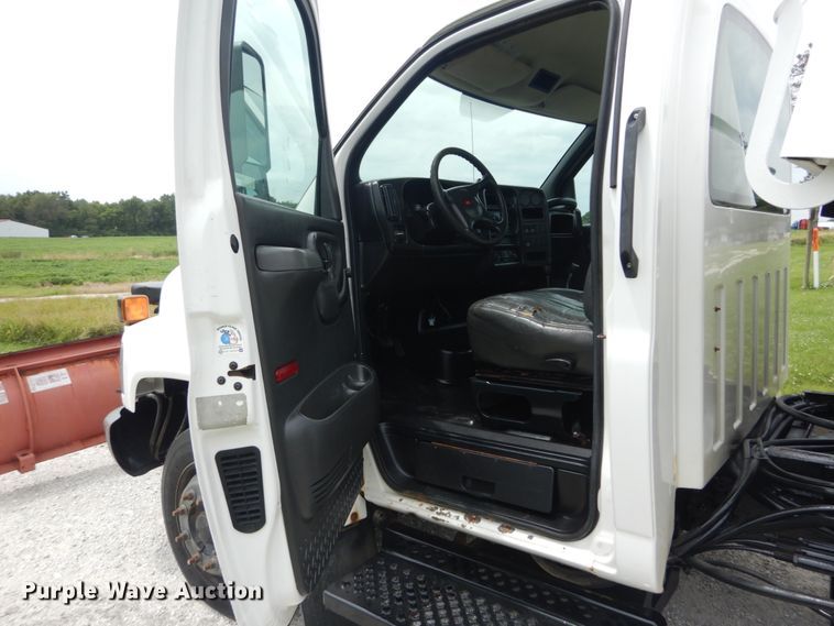 image for item JI9606 2009 GMC C5500  dump truck