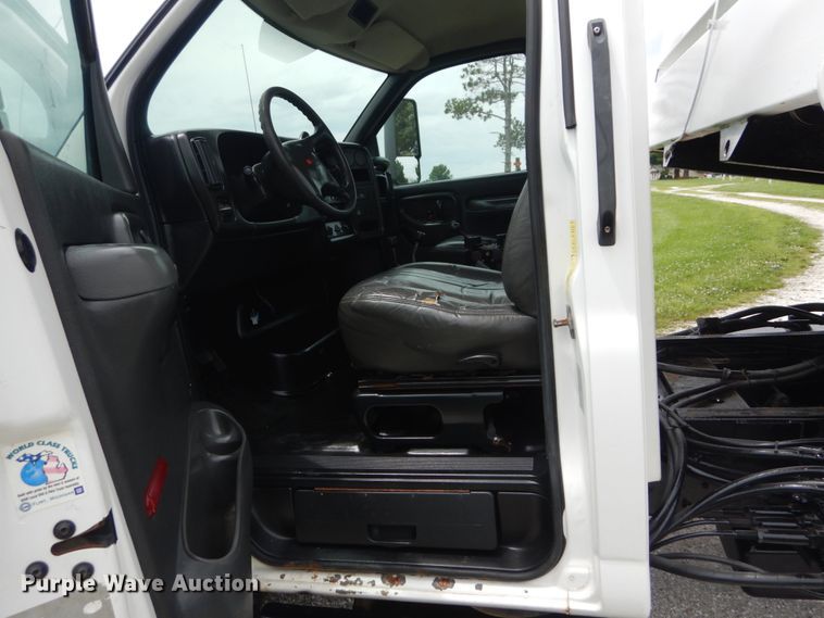 image for item JI9606 2009 GMC C5500  dump truck