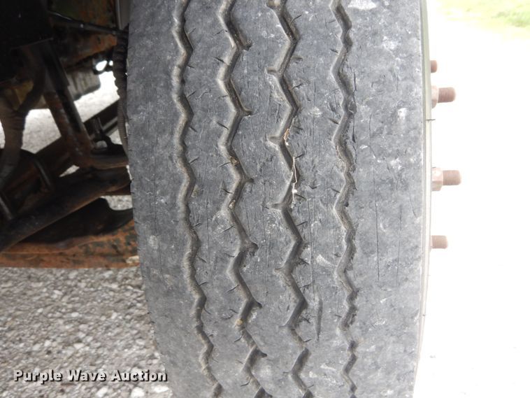 image for item JI9606 2009 GMC C5500  dump truck