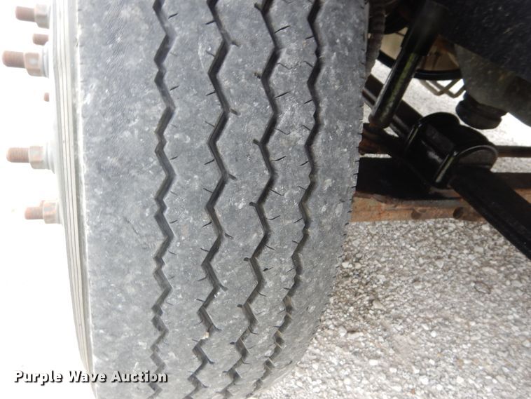 image for item JI9606 2009 GMC C5500  dump truck