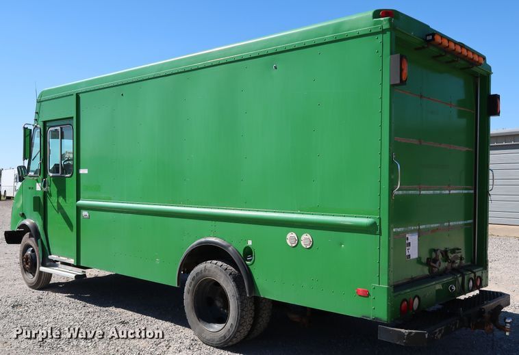 image for item JP9380 1994 Chevrolet P30  delivery truck