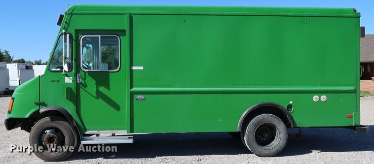 image for item JP9380 1994 Chevrolet P30  delivery truck