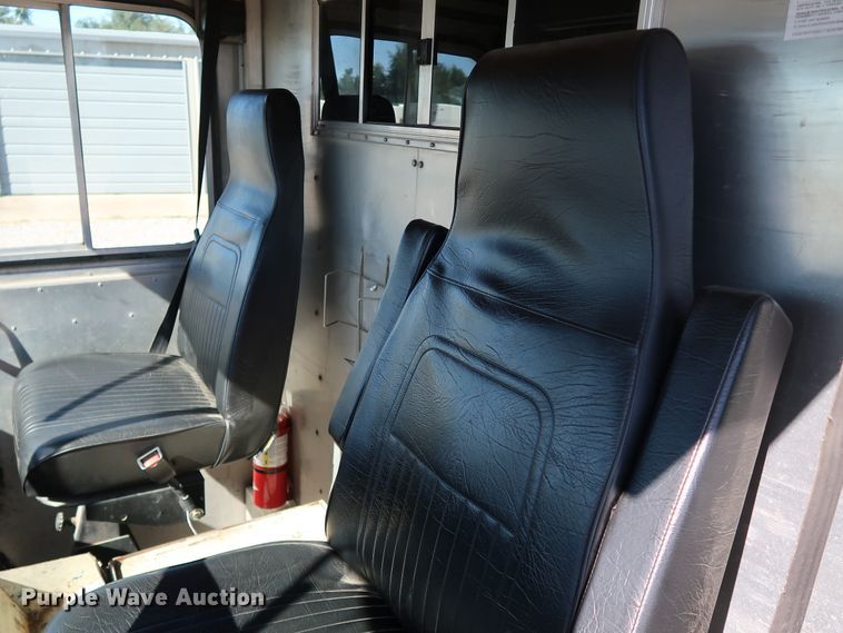 image for item JP9380 1994 Chevrolet P30  delivery truck