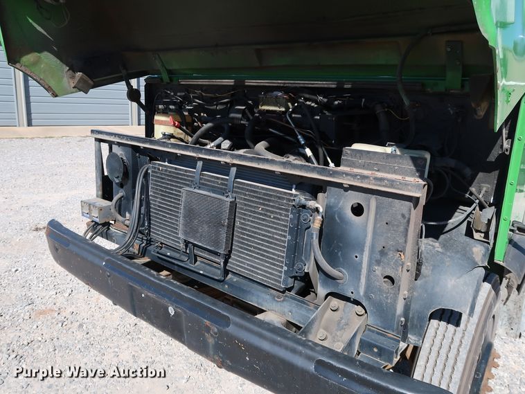 image for item JP9380 1994 Chevrolet P30  delivery truck