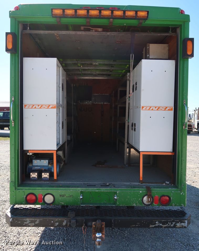 image for item JP9380 1994 Chevrolet P30  delivery truck