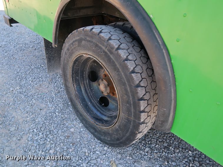 image for item JP9380 1994 Chevrolet P30  delivery truck