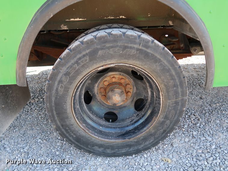 image for item JP9380 1994 Chevrolet P30  delivery truck