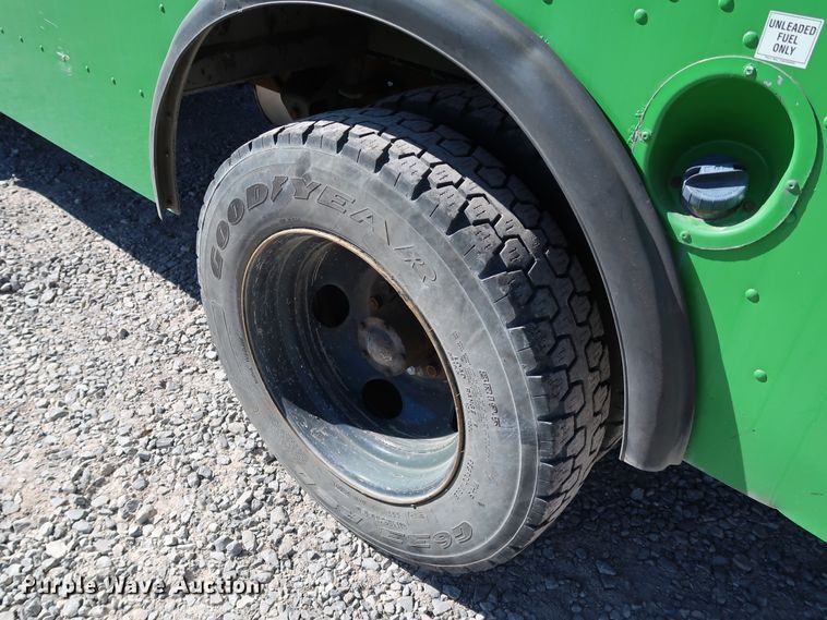 image for item JP9380 1994 Chevrolet P30  delivery truck