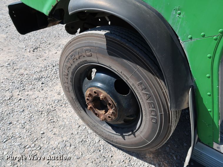 image for item JP9380 1994 Chevrolet P30  delivery truck