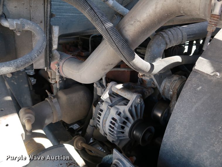 image for item JP9382 1997 Freightliner MT45  delivery truck