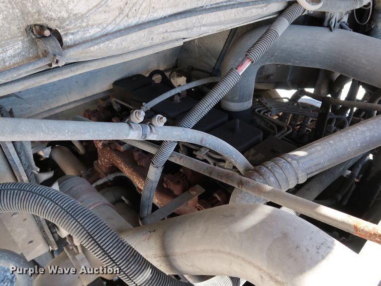 image for item JP9382 1997 Freightliner MT45  delivery truck