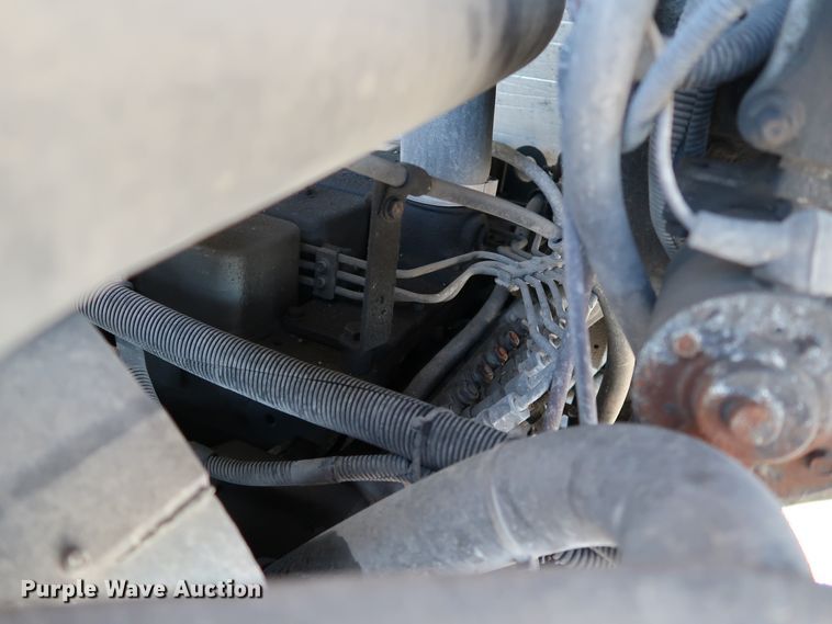 image for item JP9382 1997 Freightliner MT45  delivery truck