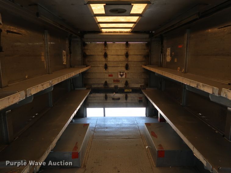 image for item JP9382 1997 Freightliner MT45  delivery truck