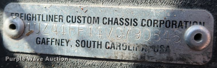 image for item JP9382 1997 Freightliner MT45  delivery truck