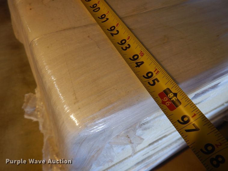 image for item JQ9155 Approximately 64 pieces of styrofoam