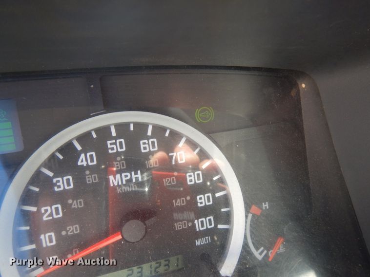 image for item JQ9156 2012 Isuzu NPR  box truck