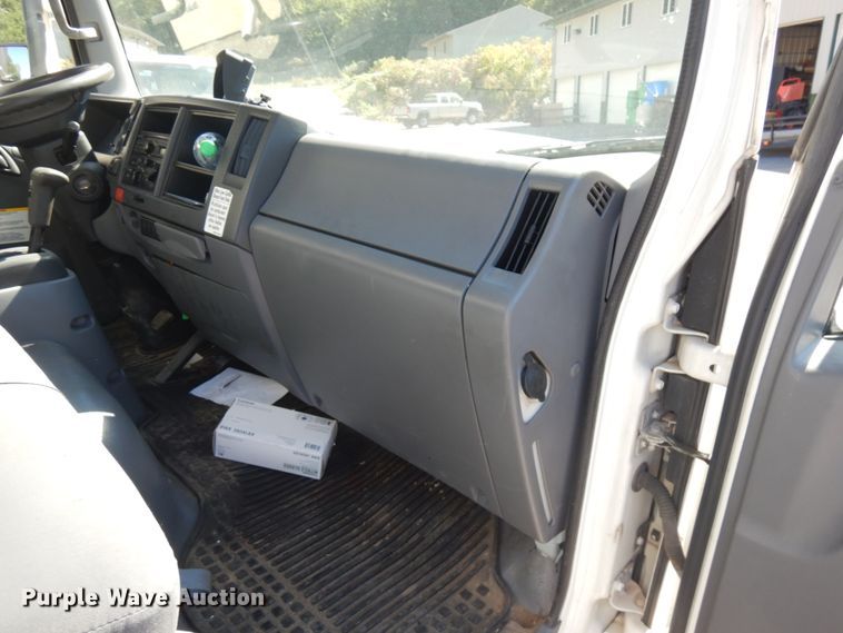 image for item JQ9156 2012 Isuzu NPR  box truck