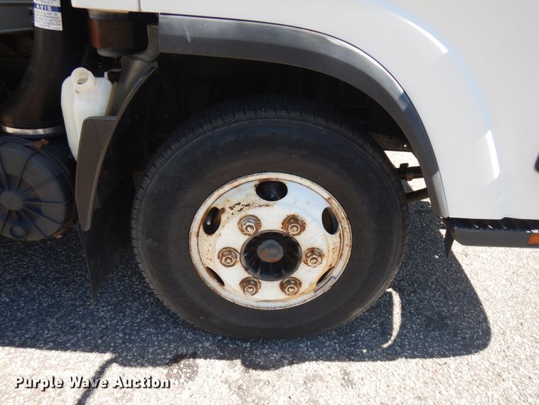 image for item JQ9156 2012 Isuzu NPR  box truck