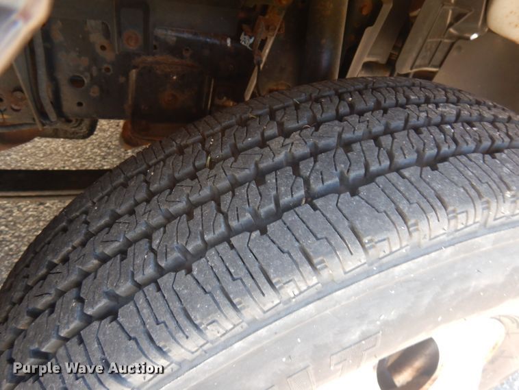 image for item JQ9156 2012 Isuzu NPR  box truck