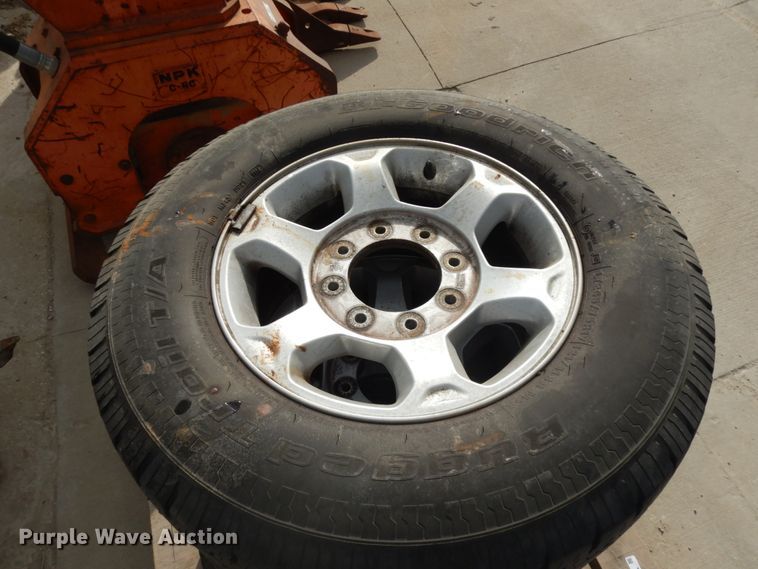 image for item JQ9199 (4) BF Goodrich Rugged Trail 245/75R17 tires