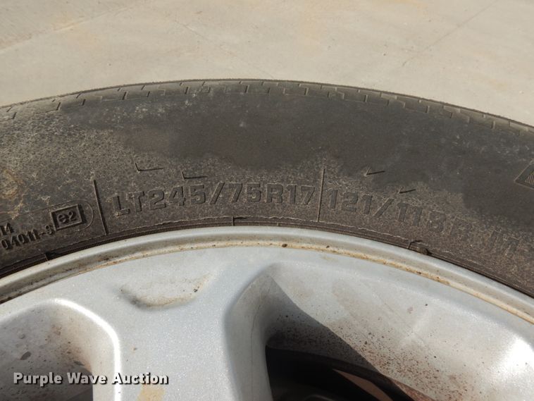 image for item JQ9199 (4) BF Goodrich Rugged Trail 245/75R17 tires