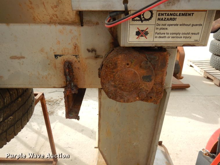 image for item JQ9204 Henderson 9x304SSxHYD  spreader