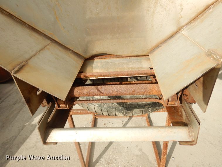 image for item JQ9204 Henderson 9x304SSxHYD  spreader