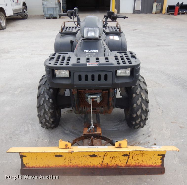 image for item JQ9206 2002 Polaris 700 Sportsman  ATV