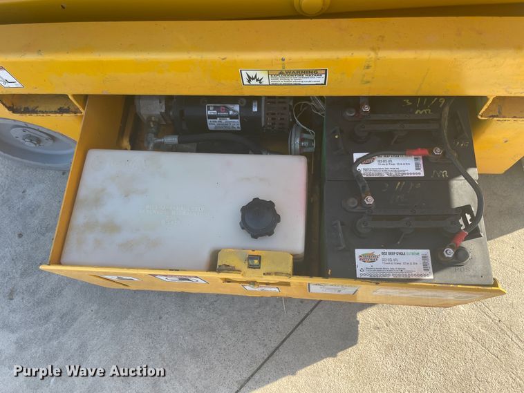 image for item JQ9529 2012 Haulotte Optimum 1930E  scissor lift