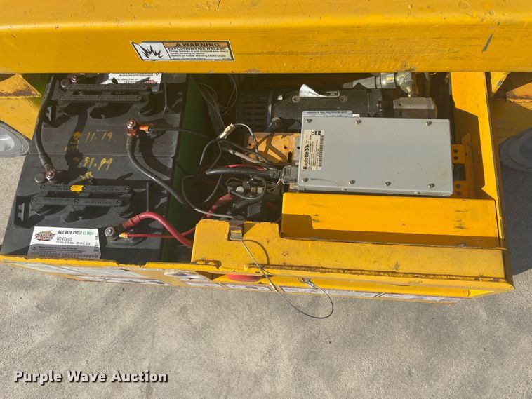 image for item JQ9529 2012 Haulotte Optimum 1930E  scissor lift