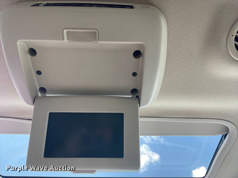 image for item JQ9554 2005 Ford Expedition  SUV