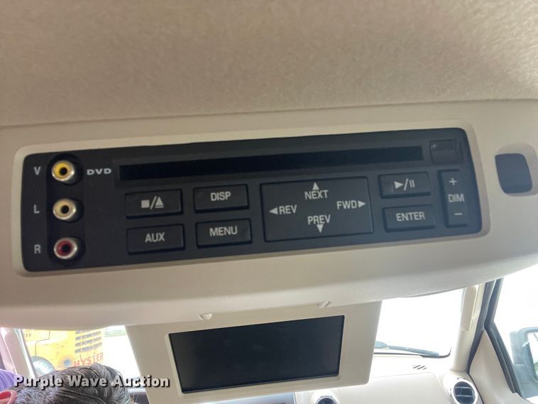 image for item JQ9554 2005 Ford Expedition  SUV