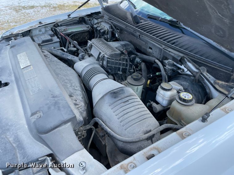 image for item JQ9554 2005 Ford Expedition  SUV