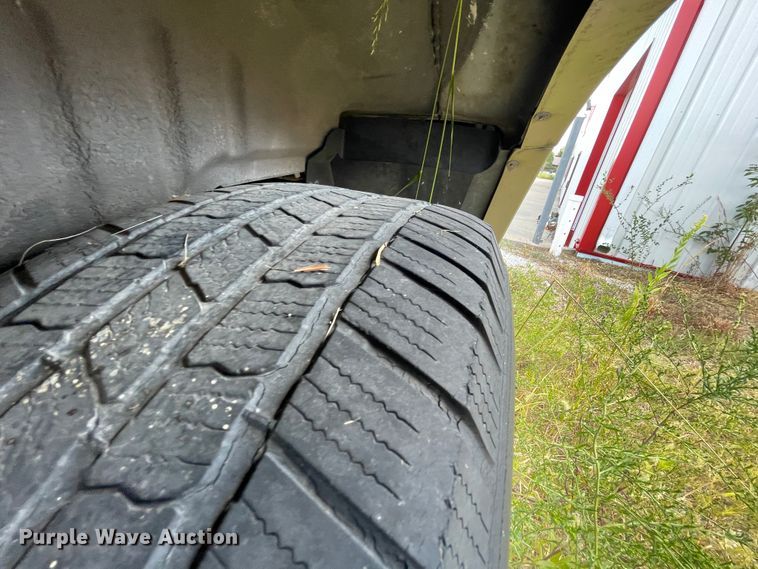 image for item JQ9554 2005 Ford Expedition  SUV