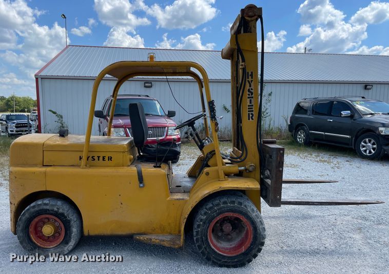 image for item JQ9555 Hyster 194A  forklift