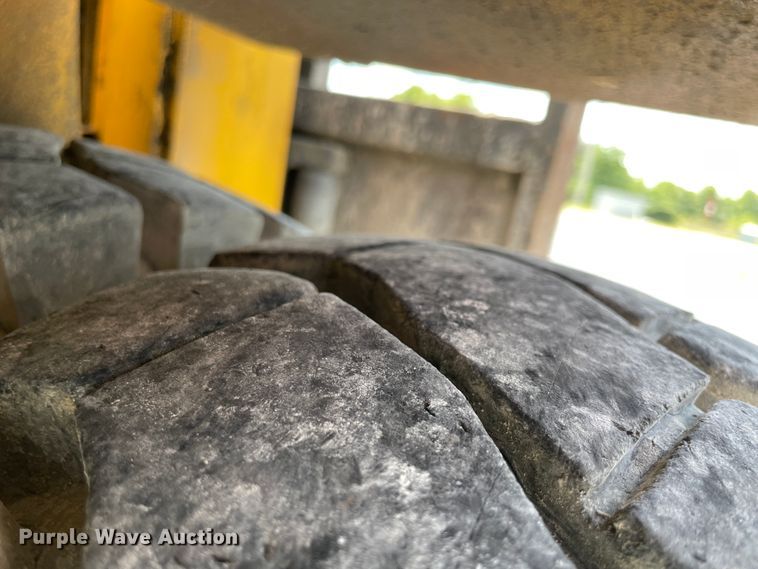 image for item JQ9555 Hyster 194A  forklift