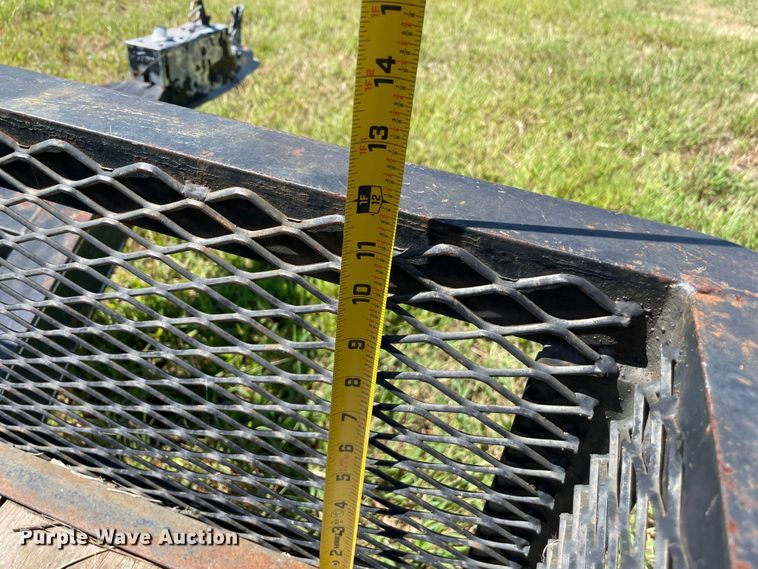 image for item JQ9558 2002  shop built utility trailer with pressure washer