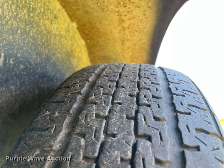 image for item JQ9558 2002  shop built utility trailer with pressure washer